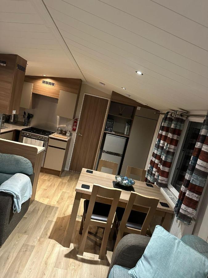 Luxurious 6 Berth Swift Bordeaux On Lyons Robin Hood Rhyl Villa Meliden Dış mekan fotoğraf