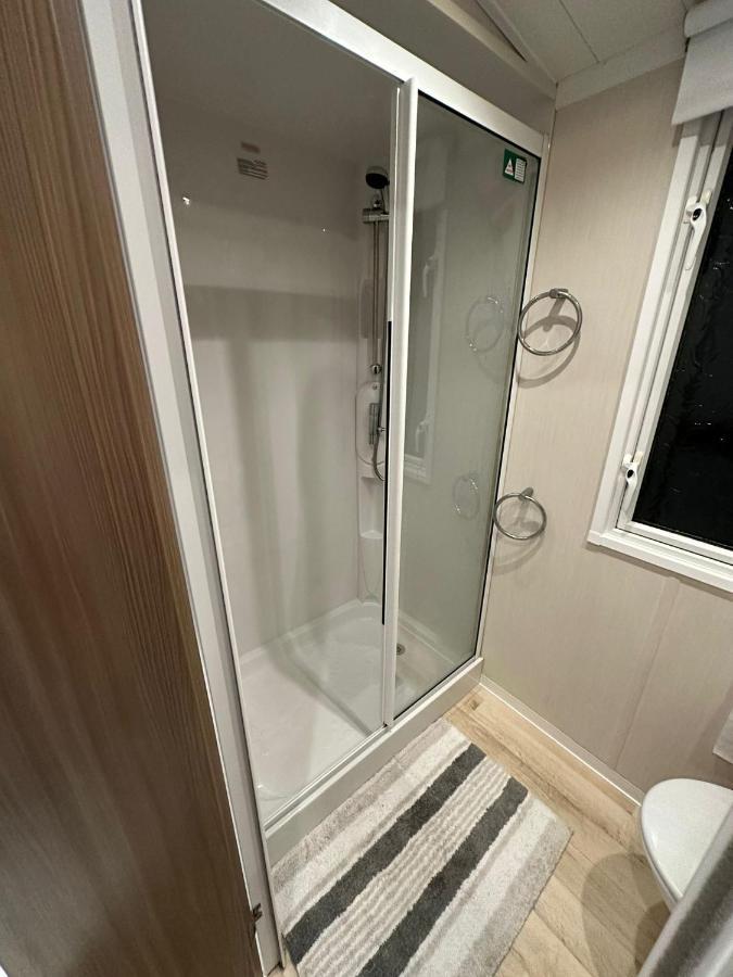 Luxurious 6 Berth Swift Bordeaux On Lyons Robin Hood Rhyl Villa Meliden Dış mekan fotoğraf